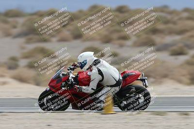 media/May-05-2025-Moto Forza (Mon) [[3c1838c5e5]]/2-B Group/Session 3 (Panning Test Turn 14 Inside)/
